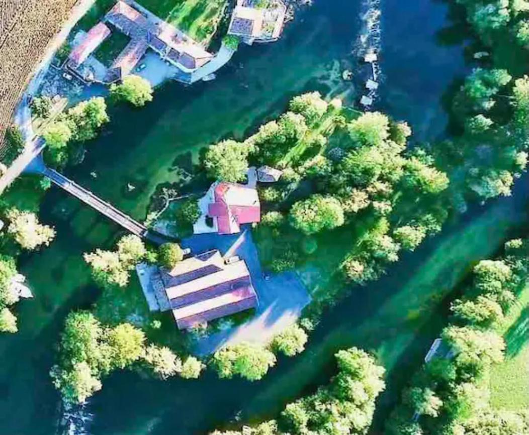 Ile De Malvy Vila Saint-Simeux Exterior foto